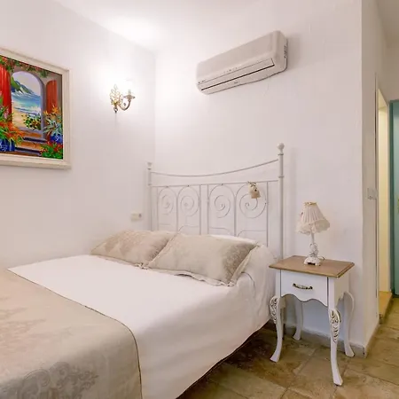 מלון Fora אלאקאטי