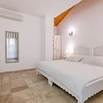 Fora Hotel