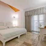 Fora 2* Alacati