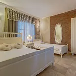 Hotel Fora 2*