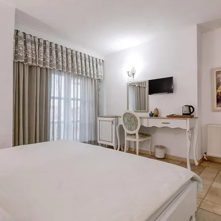 Fora מלון אלאקאטי