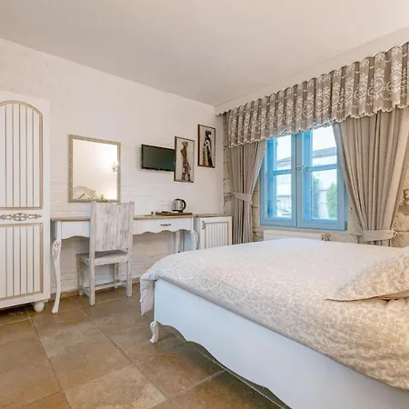 Fora מלון אלאקאטי