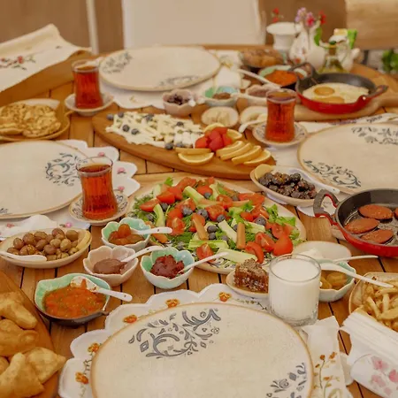 Fora מלון אלאקאטי