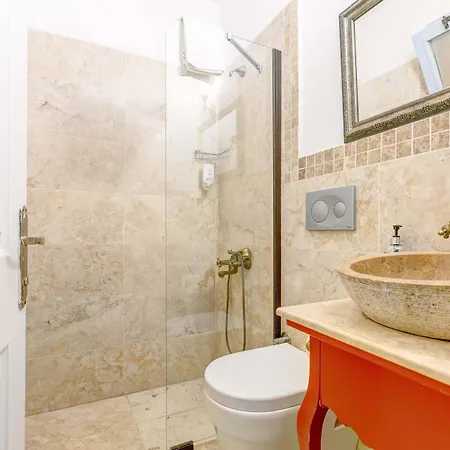 Fora מלון אלאקאטי