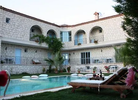 Hotel Fora 2*
